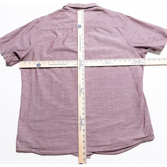 Travis Mathew Button-Up Shirt Men's 2XL Red Geometric Short Sleeve Stretch Wick - Picture 9 of 11